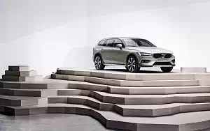   Volvo V60 T5 Cross Country - 2018