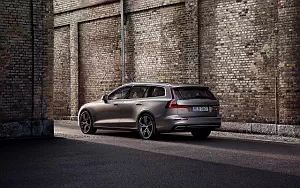   Volvo V60 T6 AWD Inscription - 2018