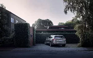   Volvo V60 T8 Twin Engine AWD Inscription - 2018