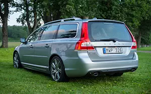   Volvo V70 D5 - 2014