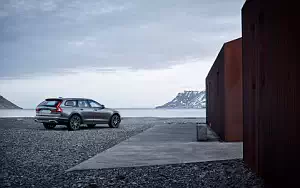  Volvo V90 T6 Cross Country - 2016