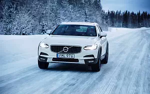   Volvo V90 T6 Cross Country - 2017