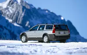  Volvo V70 XC - 2001