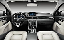   Volvo XC70 - 2012