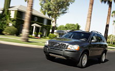   Volvo XC90 - 2005