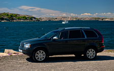   Volvo XC90 - 2011