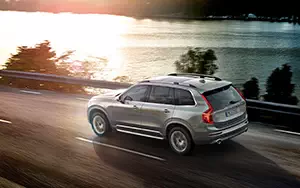   Volvo XC90 T5 - 2015