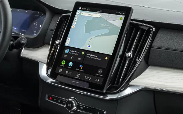   Volvo XC90 B5 AWD - 2024